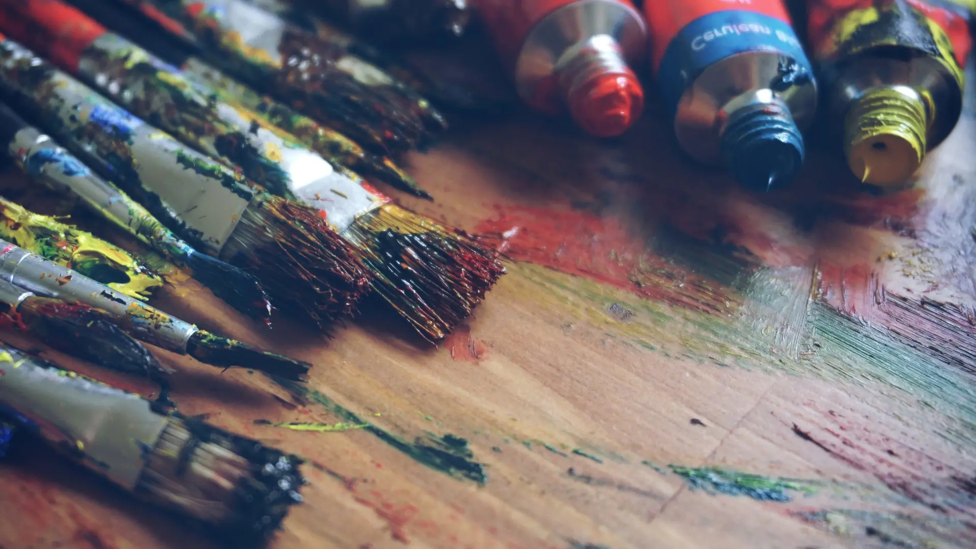 Gouaches et pinceaux