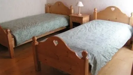 Chambre 1 : deux lits d'1 place