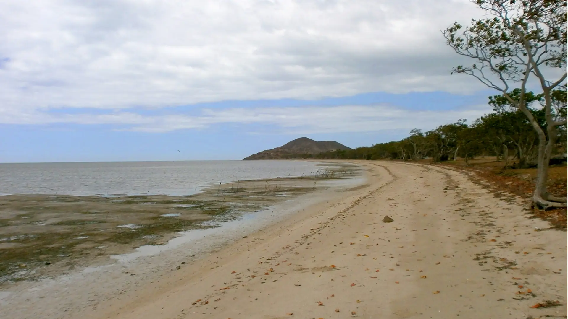 Plage de Pique Nique (au sud de presqu'ile Ouano)