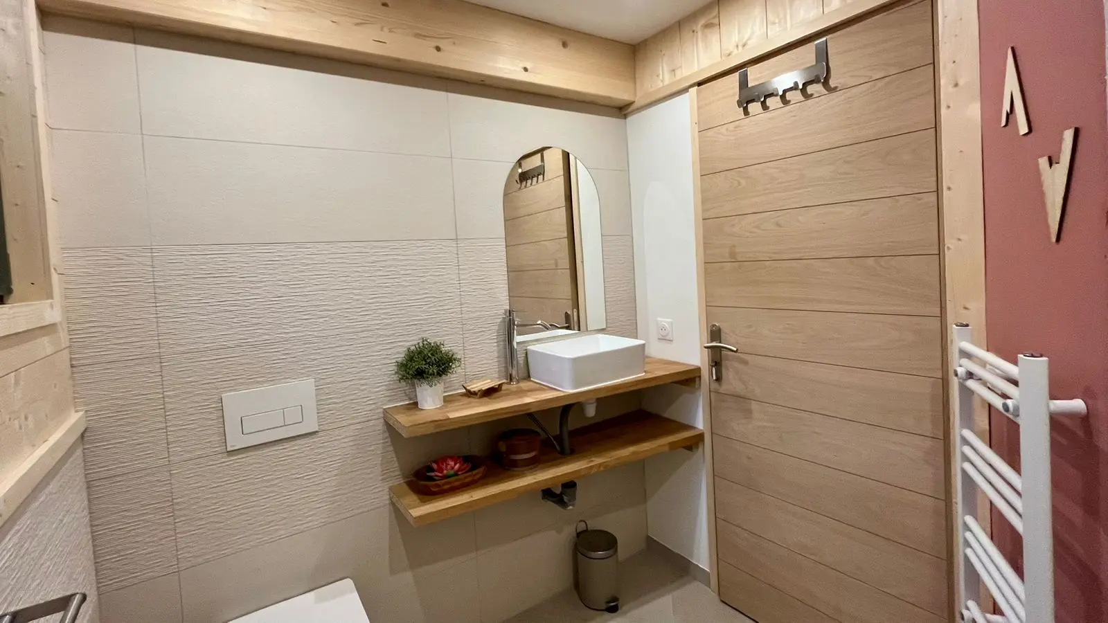 Salle de bain de l'appartement du haut