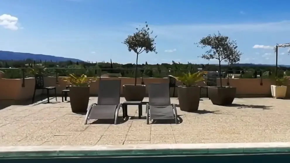 terrasse de piscine