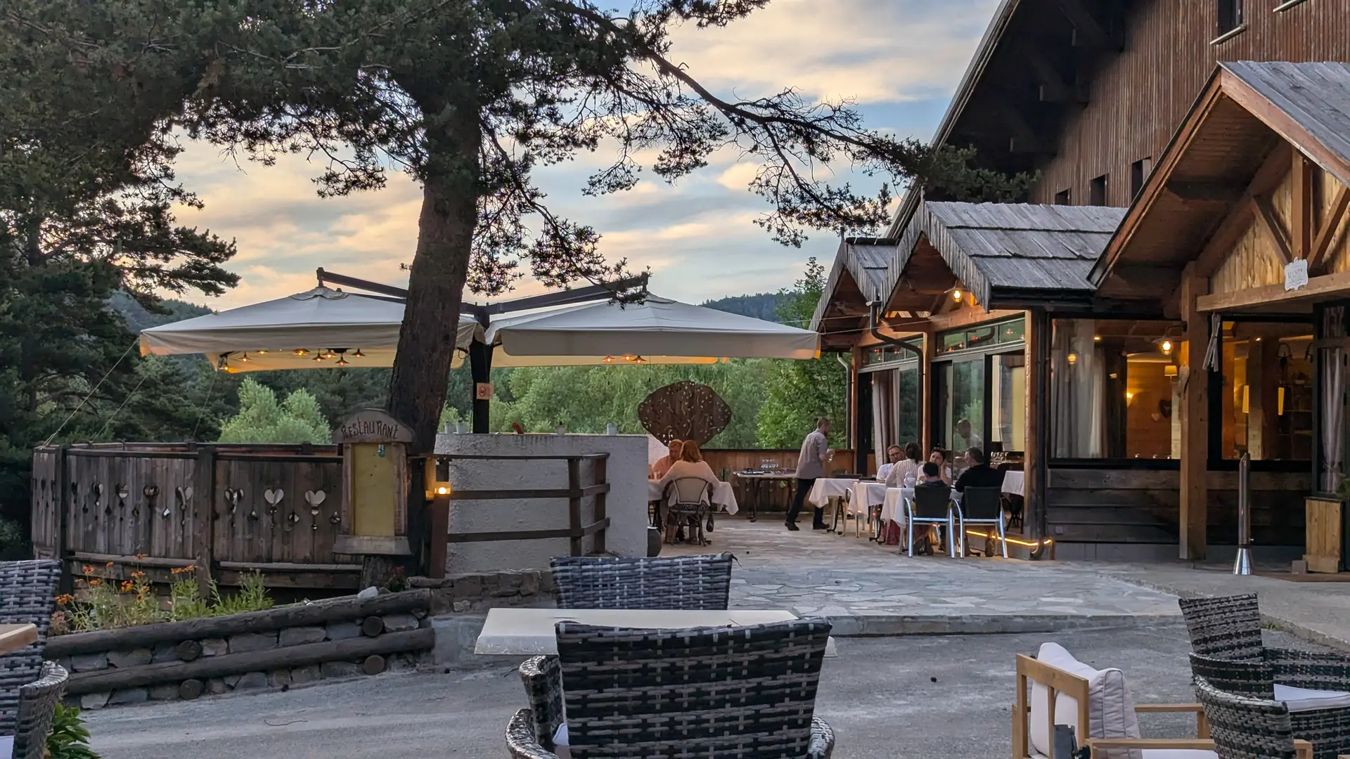 Dîner en terrasse