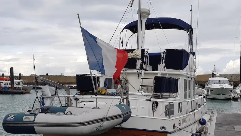 Bateau à quai