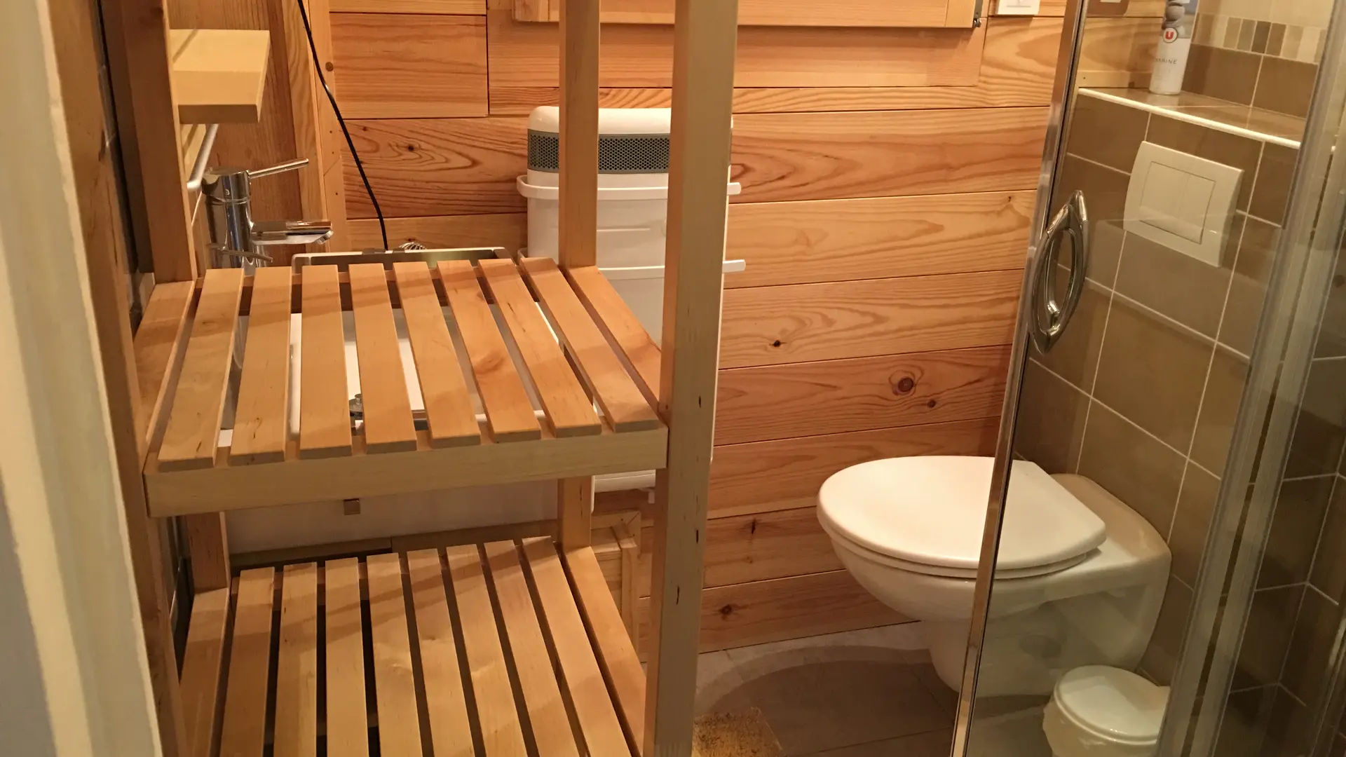 salle d'eau douche wc lavabo