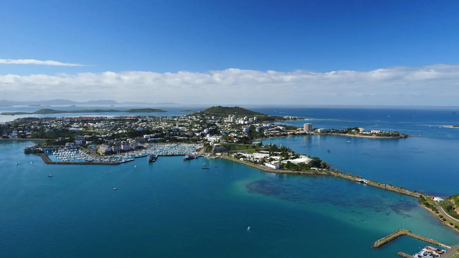 Les baies de Nouméa vues du ciel