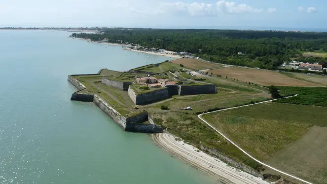 Vue est du Fort La Prée