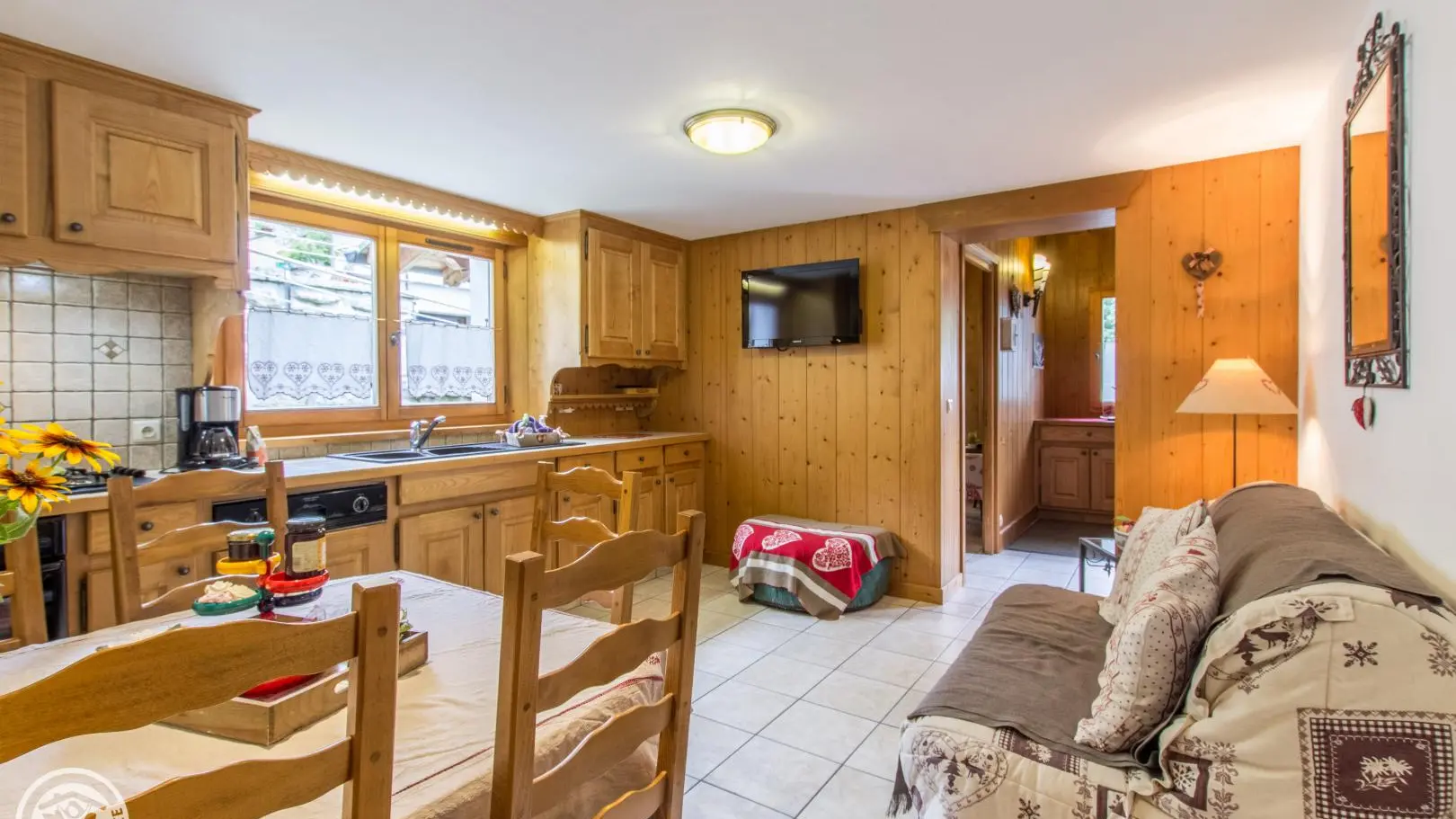 wiffi gratuite grand écran plat  canapé