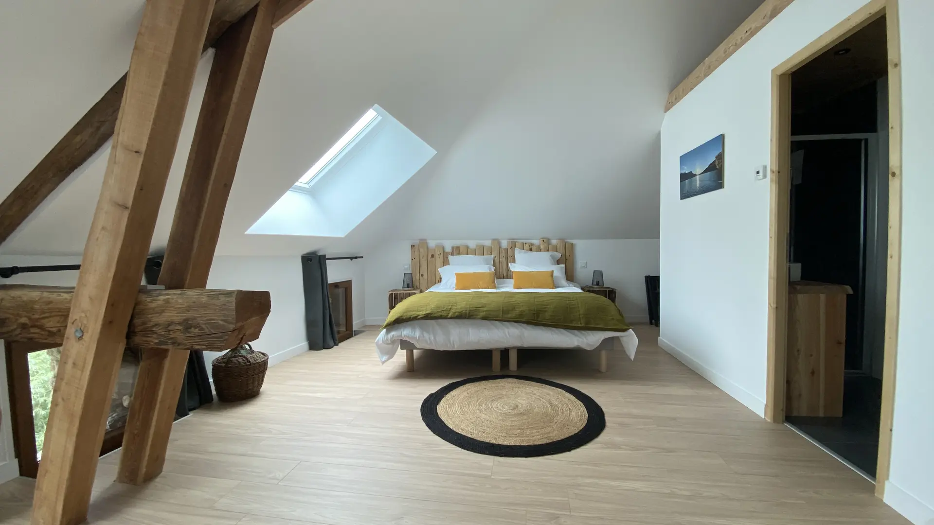 Chambre Pic Du Clocher (1 grand lit ou 2 petits lits)