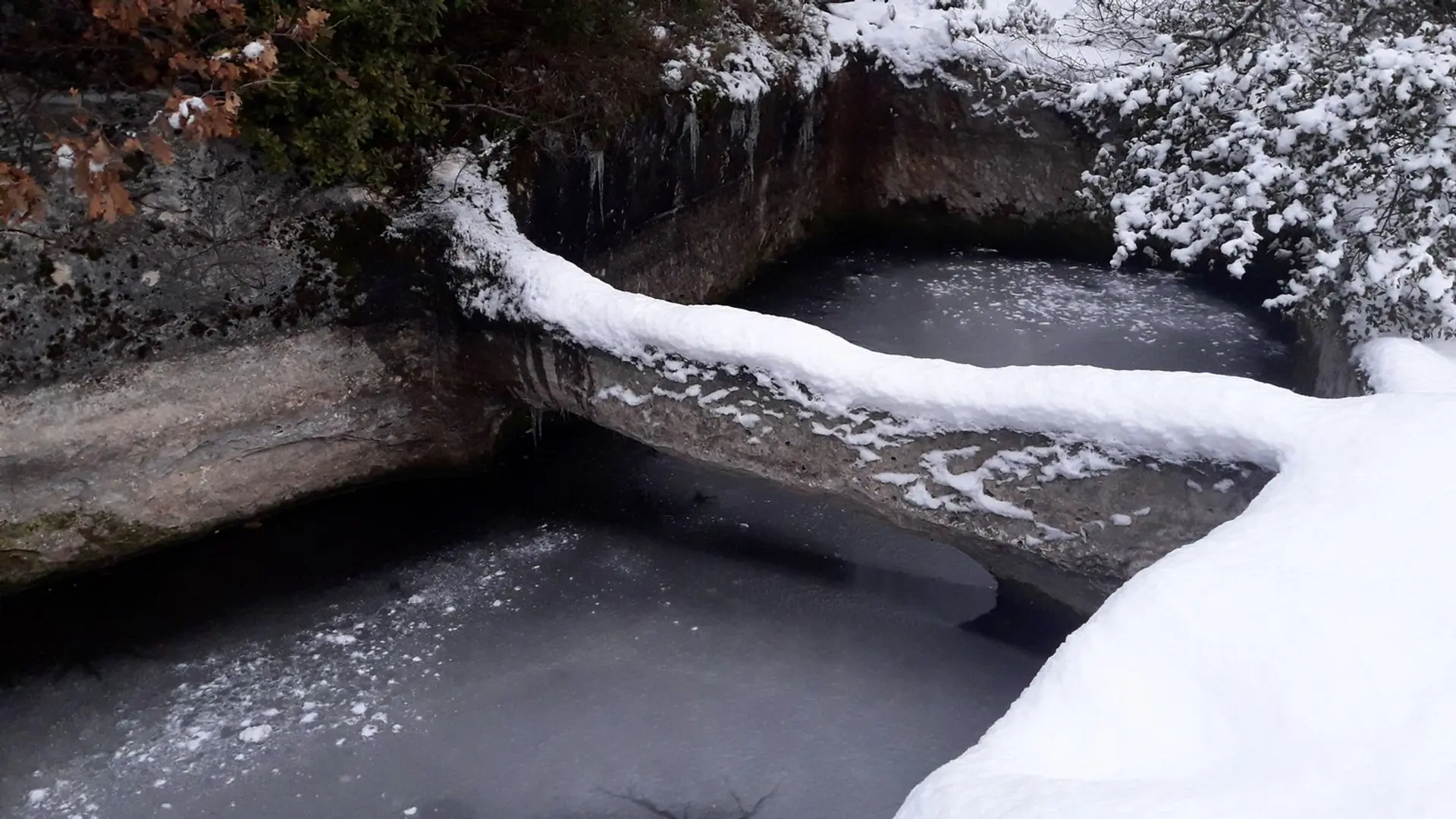 Aiguier ''jumeaux'' de Bessons