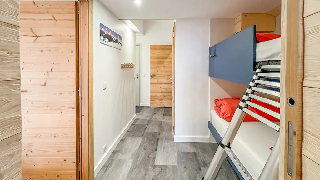 Coin montagne et entrée