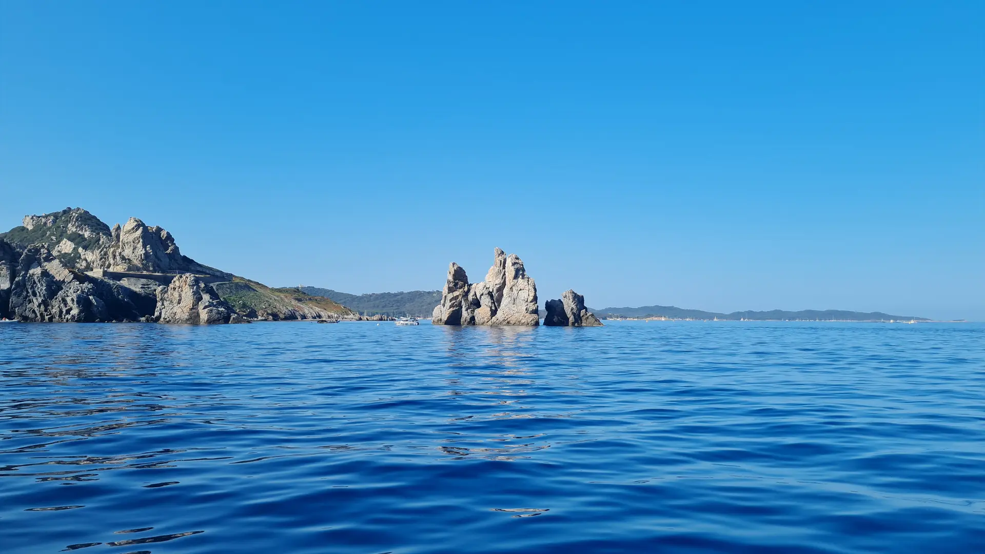 La pointe des mèdes et le crocodile de porquerolles