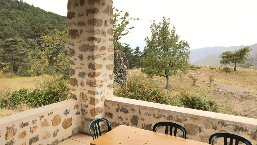 Terrasse-Gîte Plateau du Lac n°3-Bairols-Gîtes de France Alpes-Maritimes