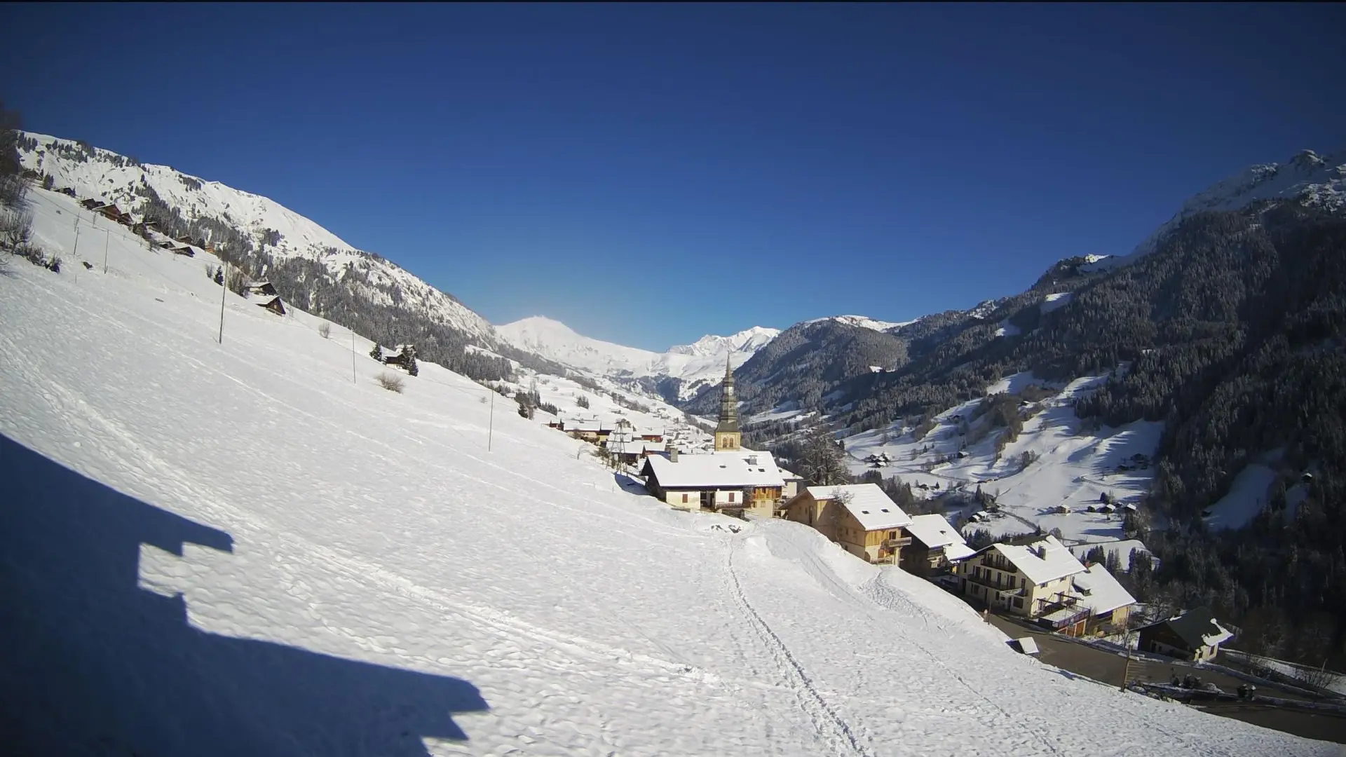 Hauteluce et le Mont-Blanc