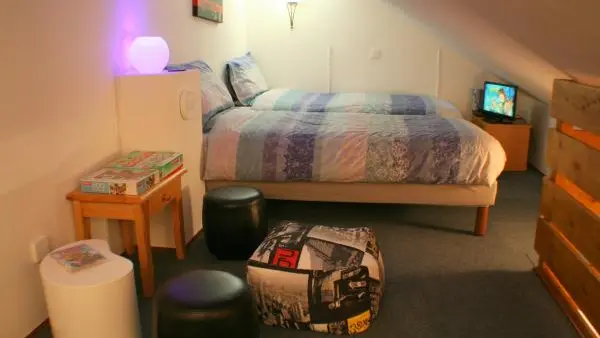 Mezzanine avec 2 lits simples, TV DVD