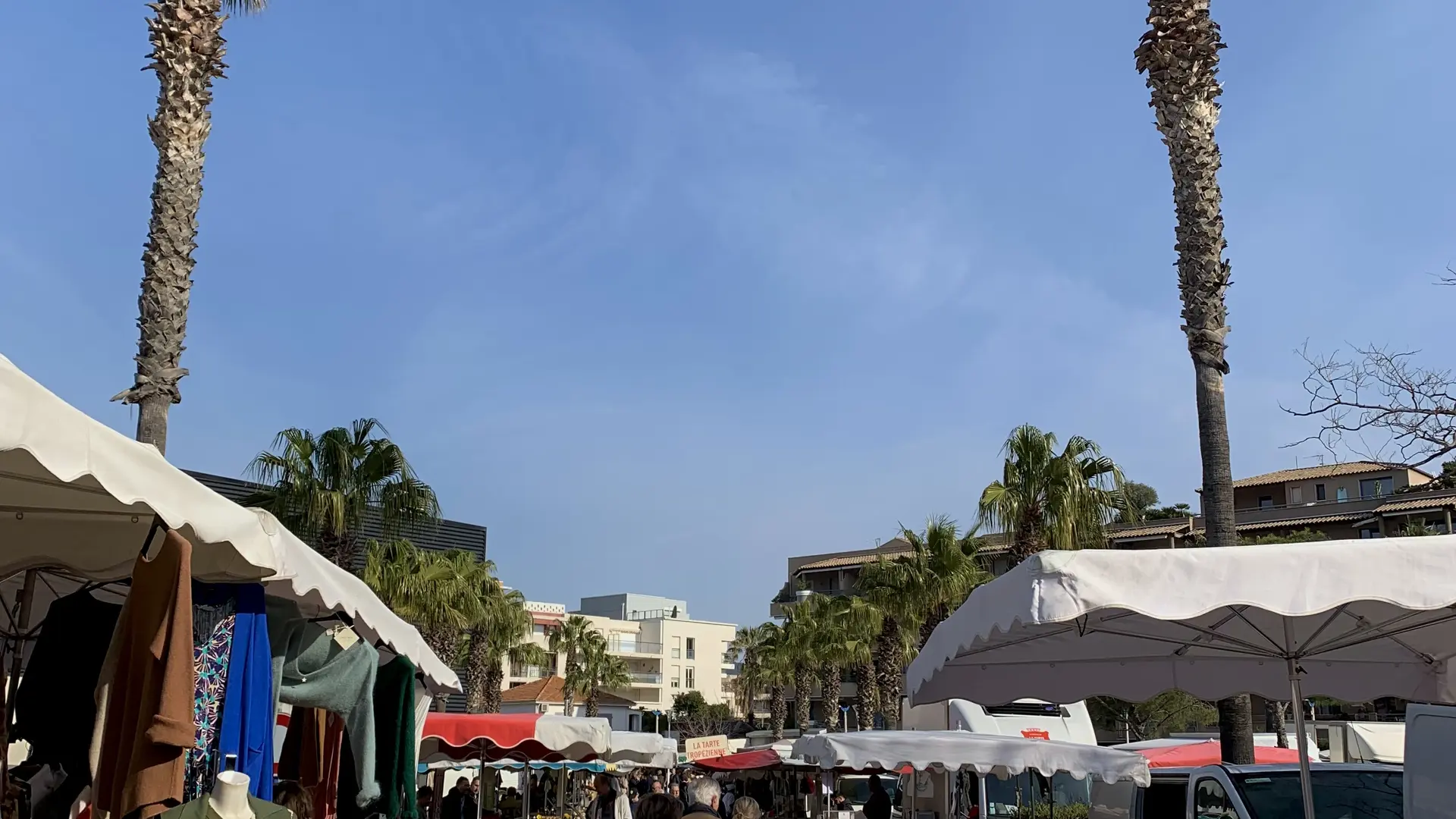 Le marché à Cavalaire