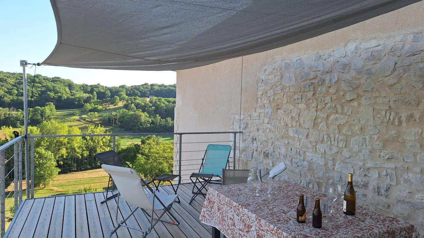 la terrasse de 24 m2 ombragée