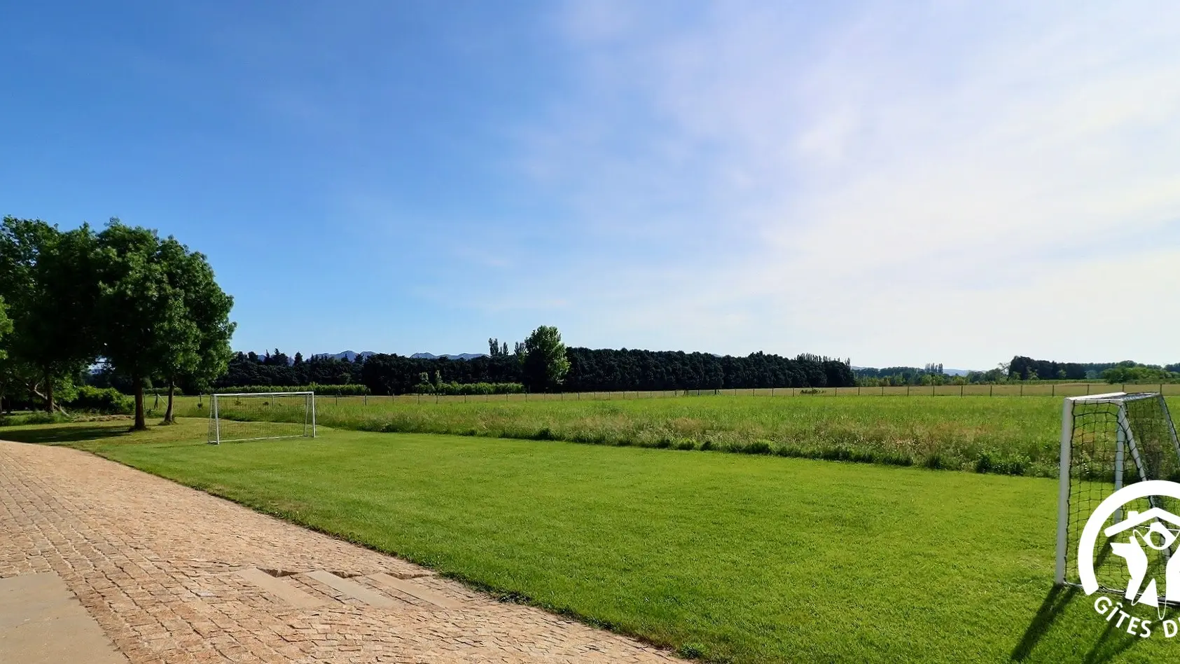 VUE SUR LA CAMPAGNE