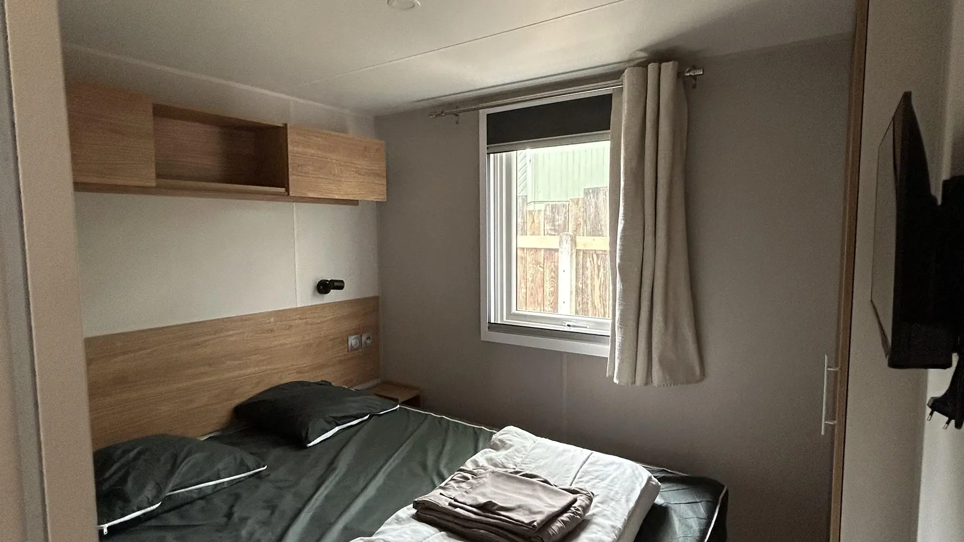 Intérieur chambre mobil-home