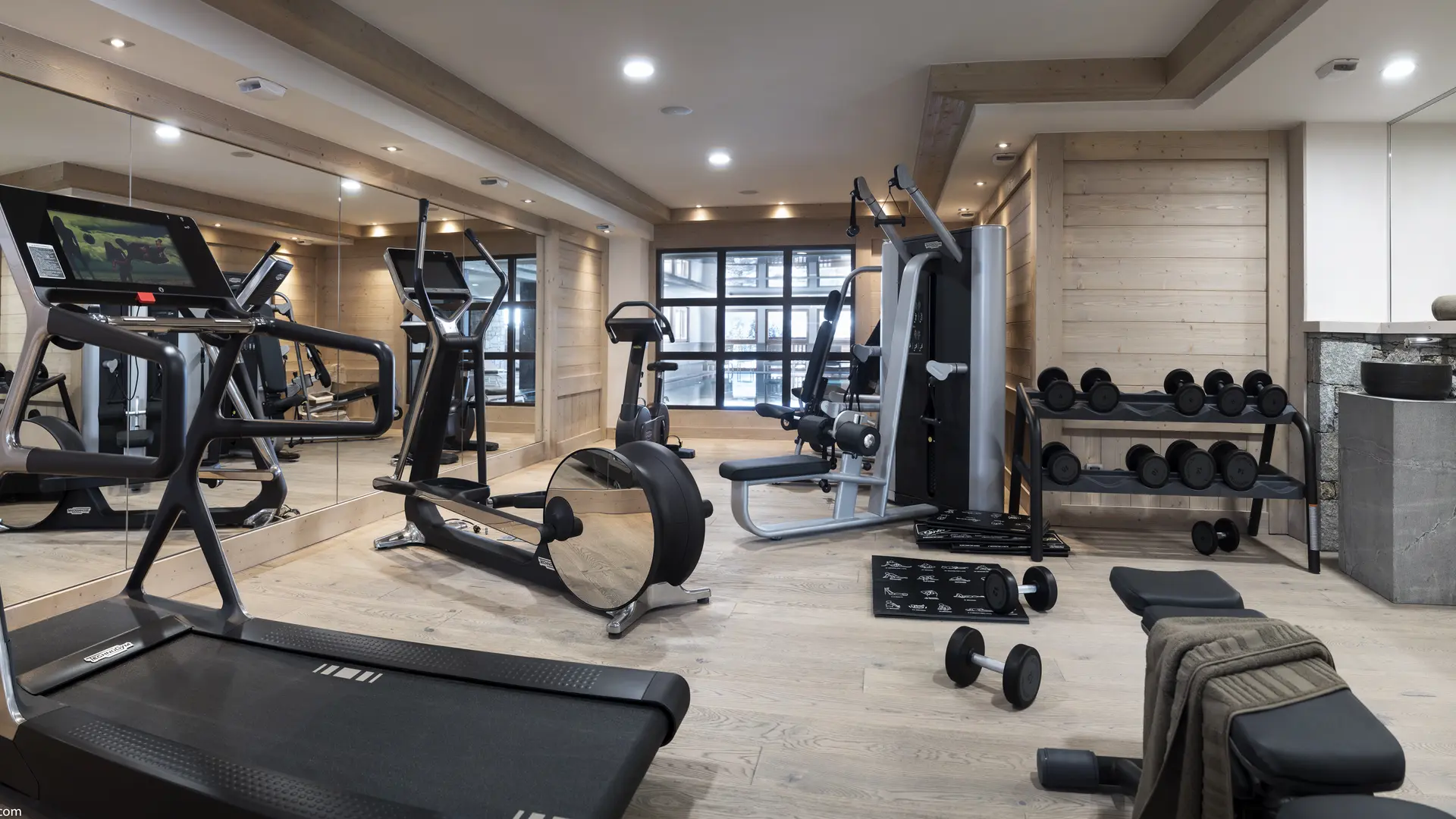 Salle de fitness équipée Technogym®