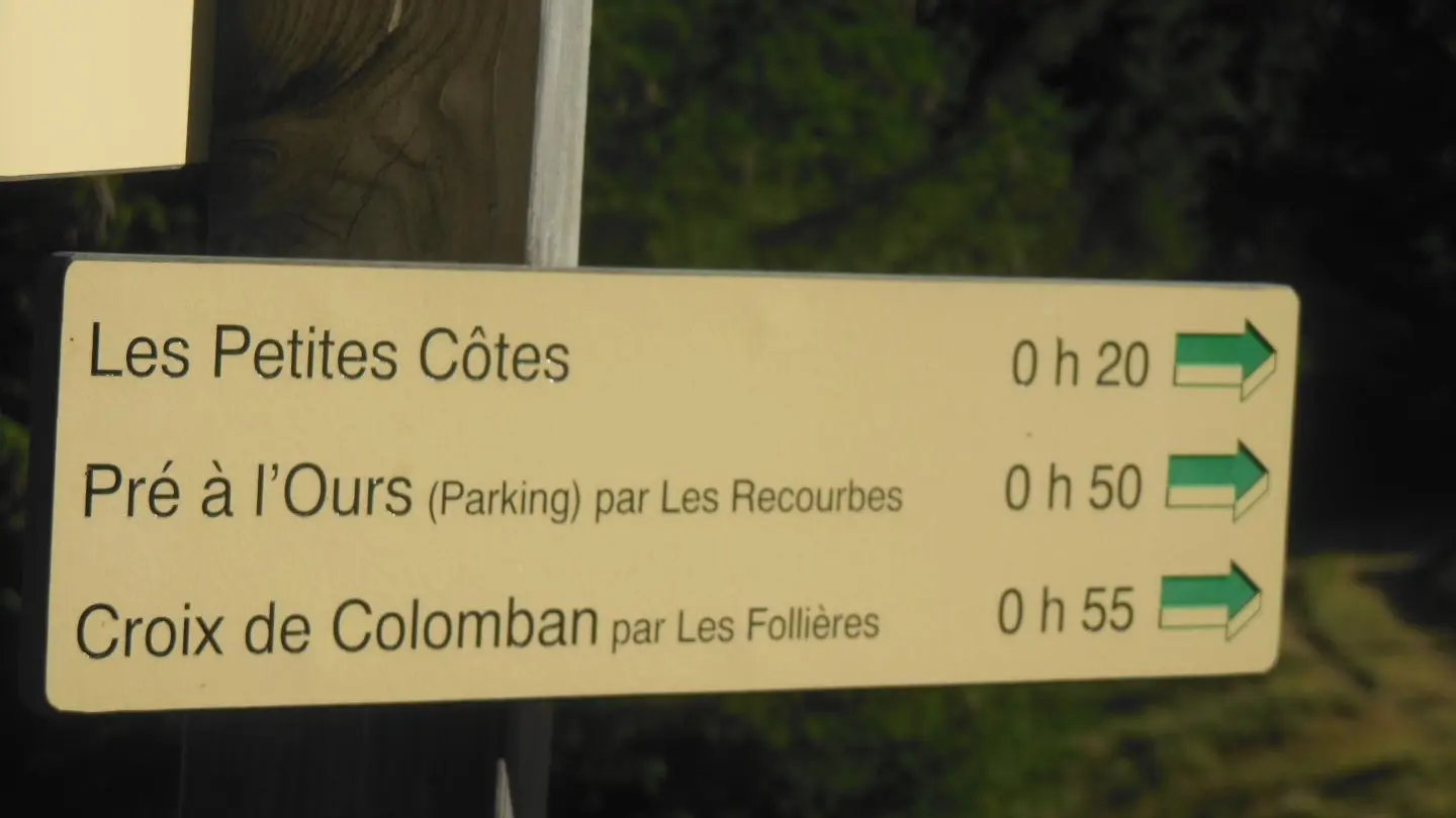 Les chemins sont balisés, un topo guide est édité