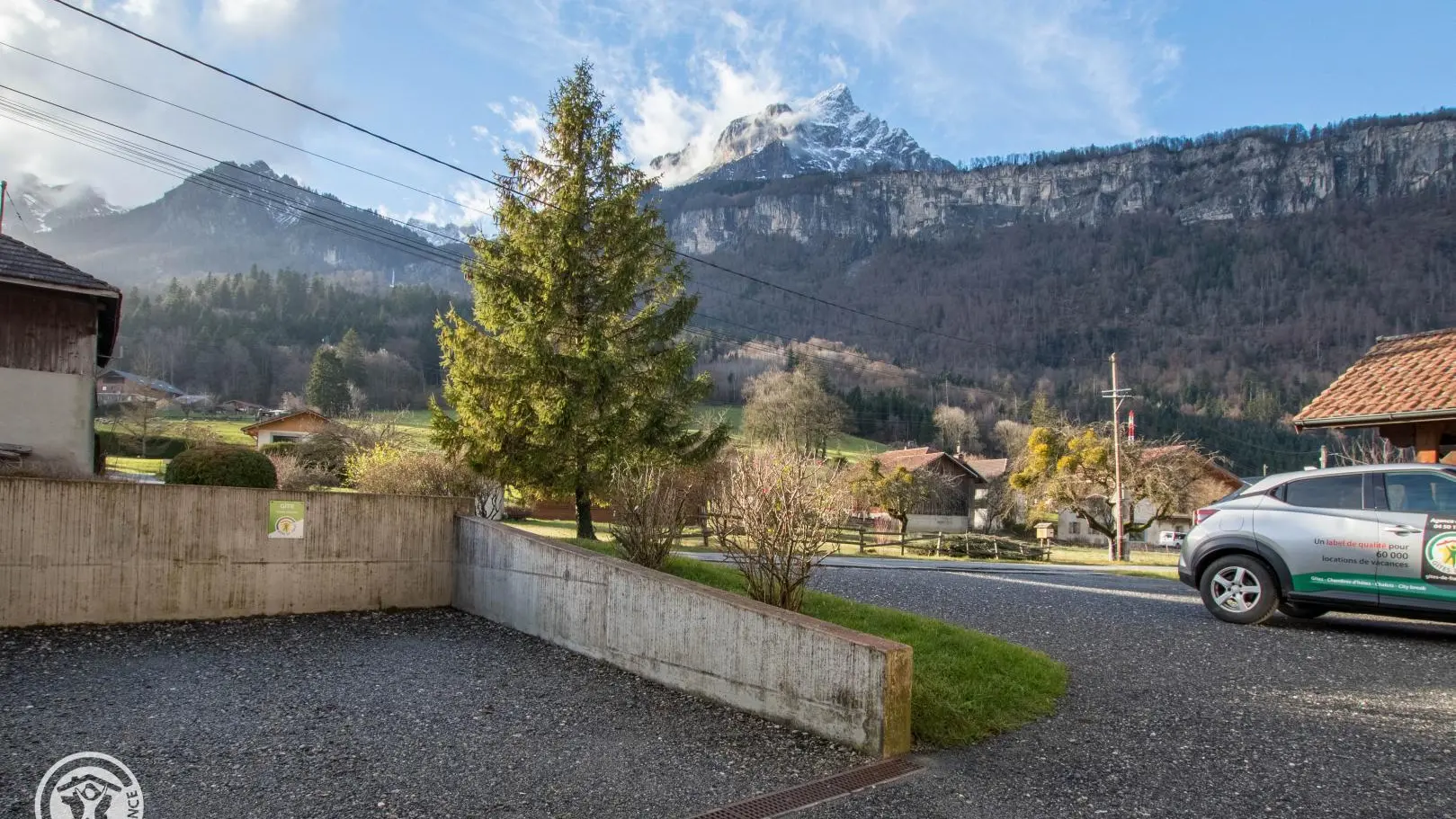 Place de stationnement pour le gîte