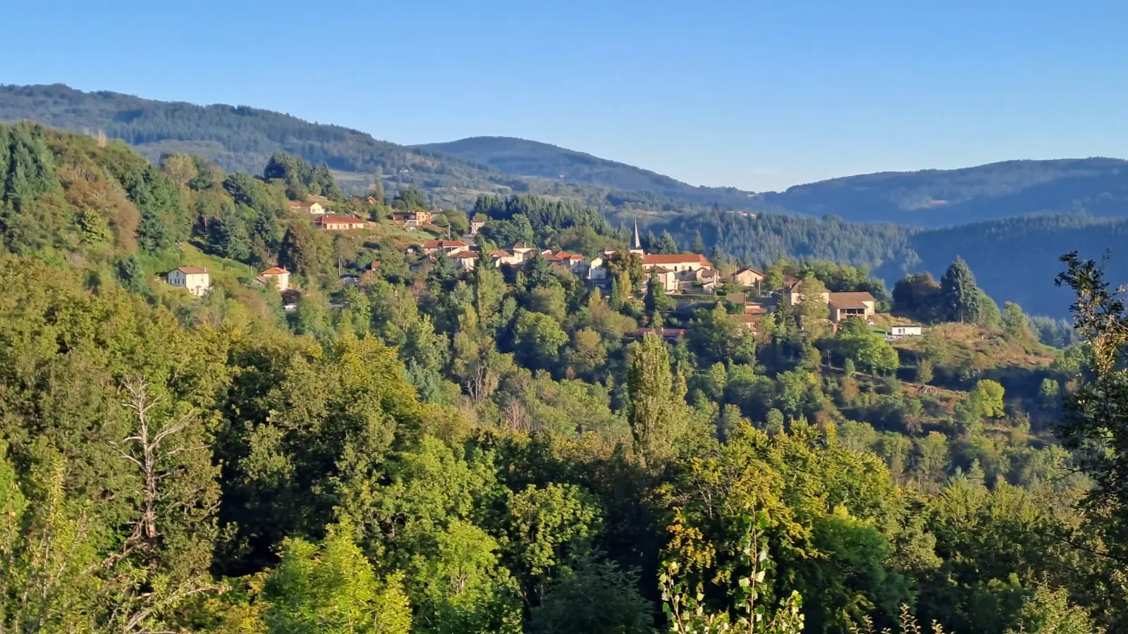 Itinérance au cœur des Monts de la Madeleine