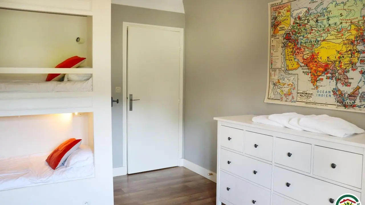 Chambre avec 2x2 lits superposés(2x90)