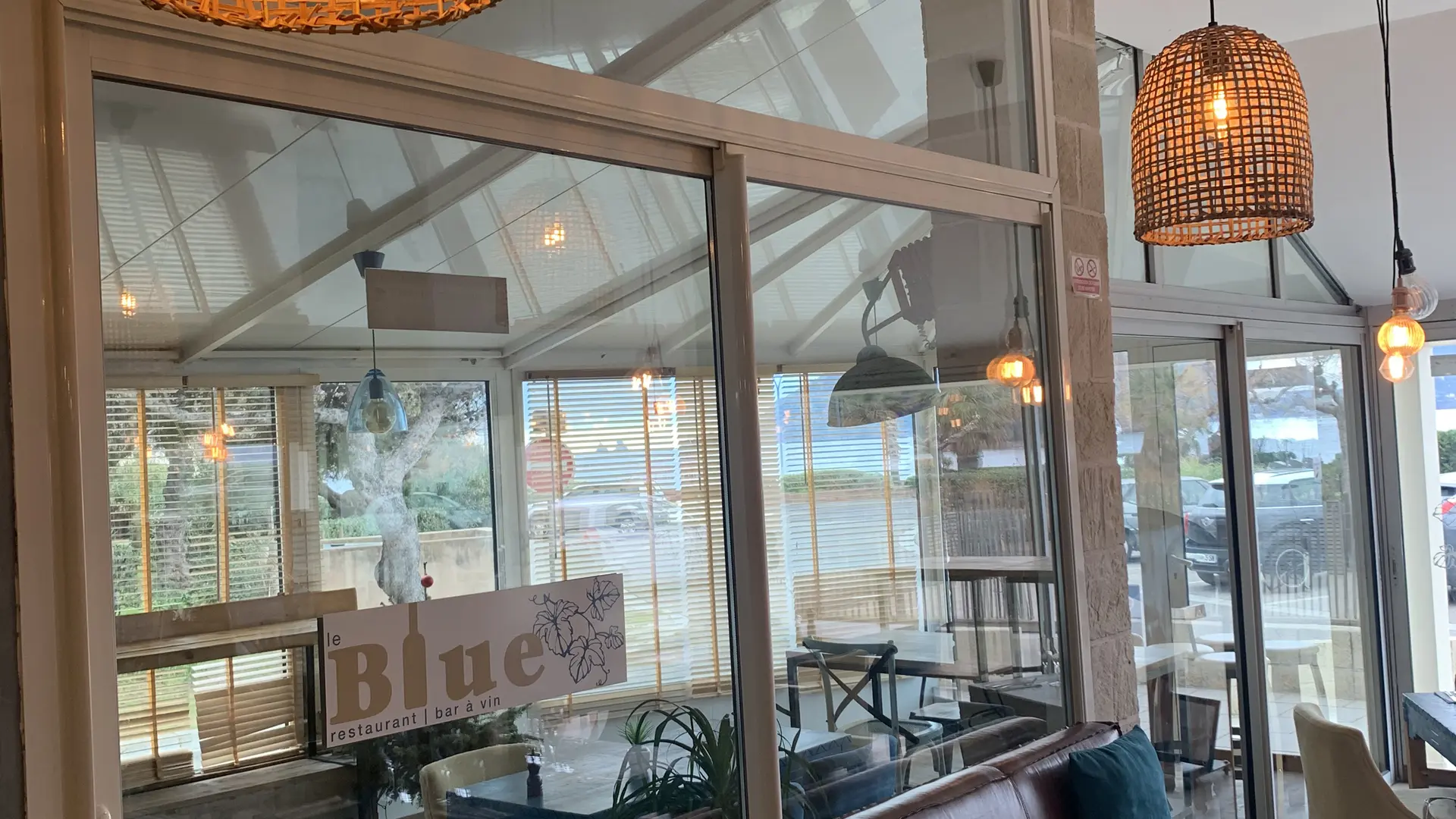Restaurant bar à vin Le Blue Pin Rolland Saint Mandrier