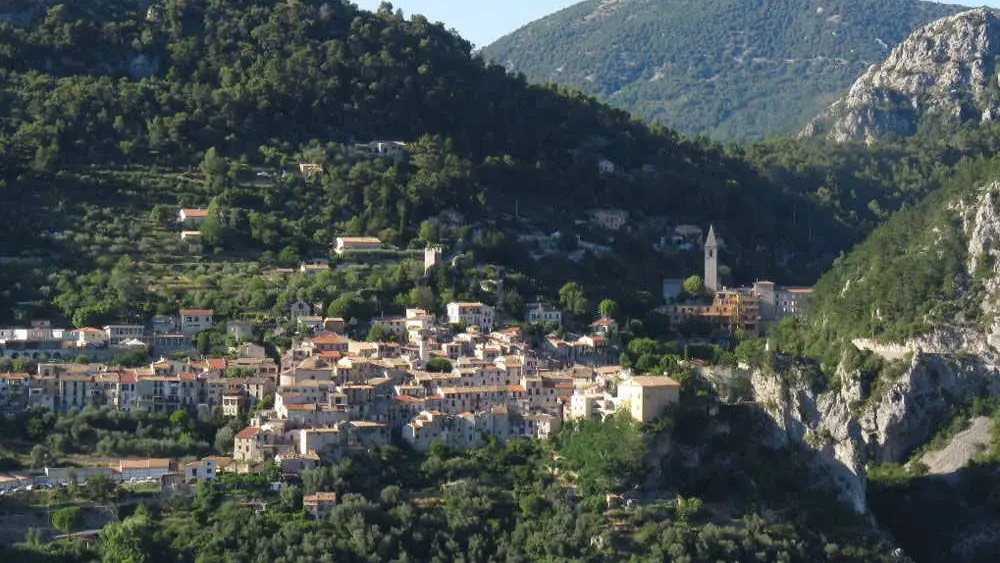 Gîte Saint-Roch-Le village-Peille-Gîtes de France des Alpes-Maritimes