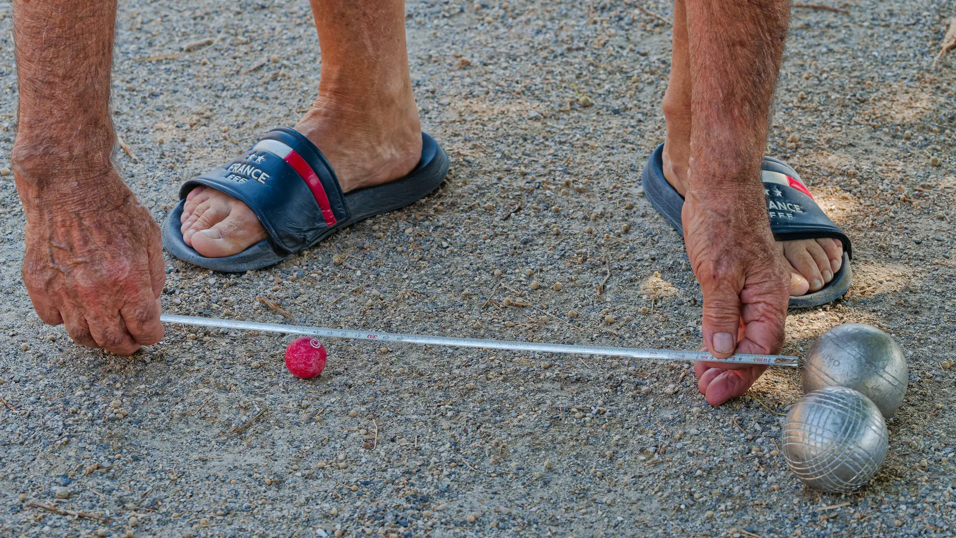 Partie de Pétanque au camping