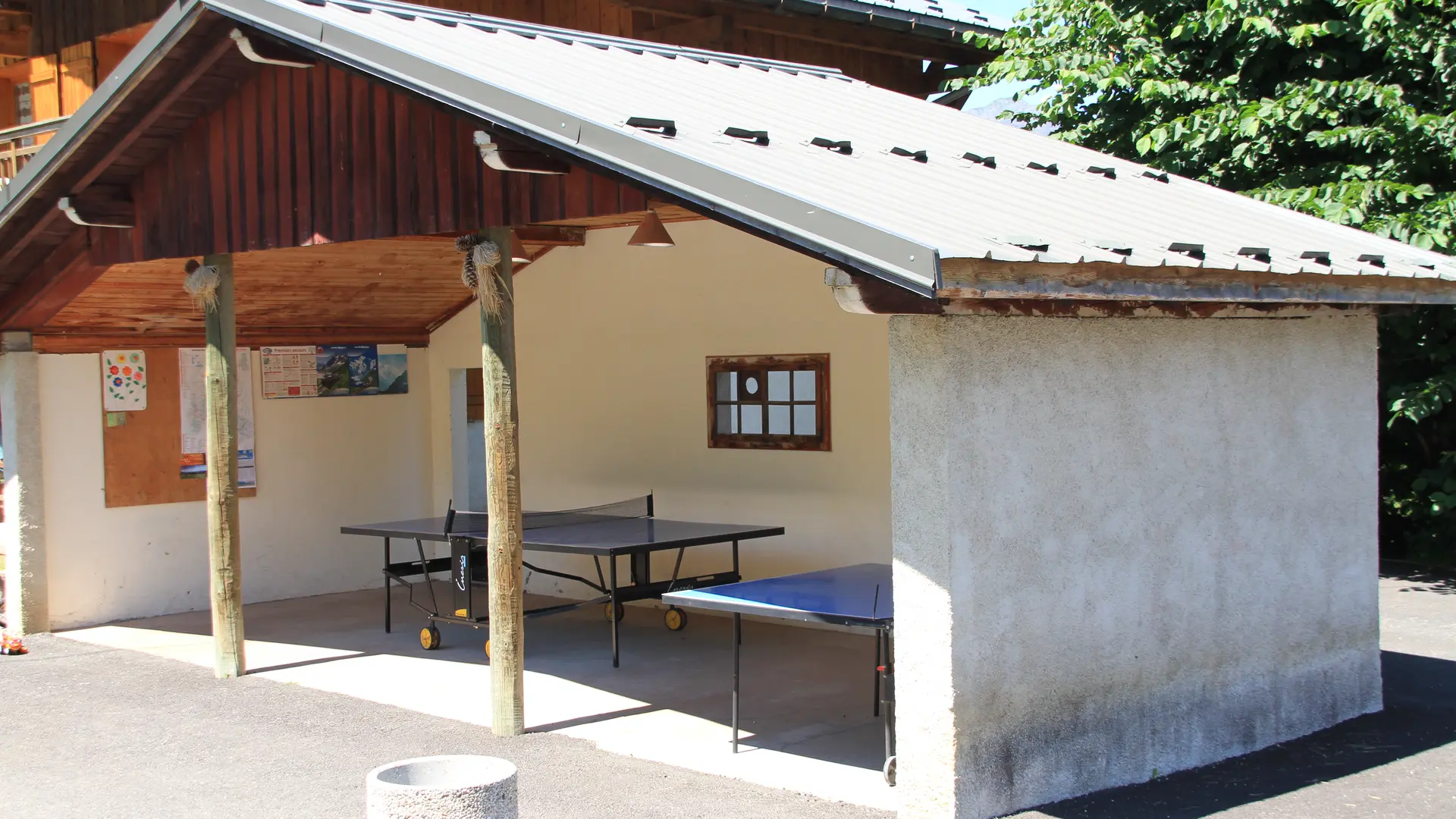 Chalet Le Grépon, Ping pong