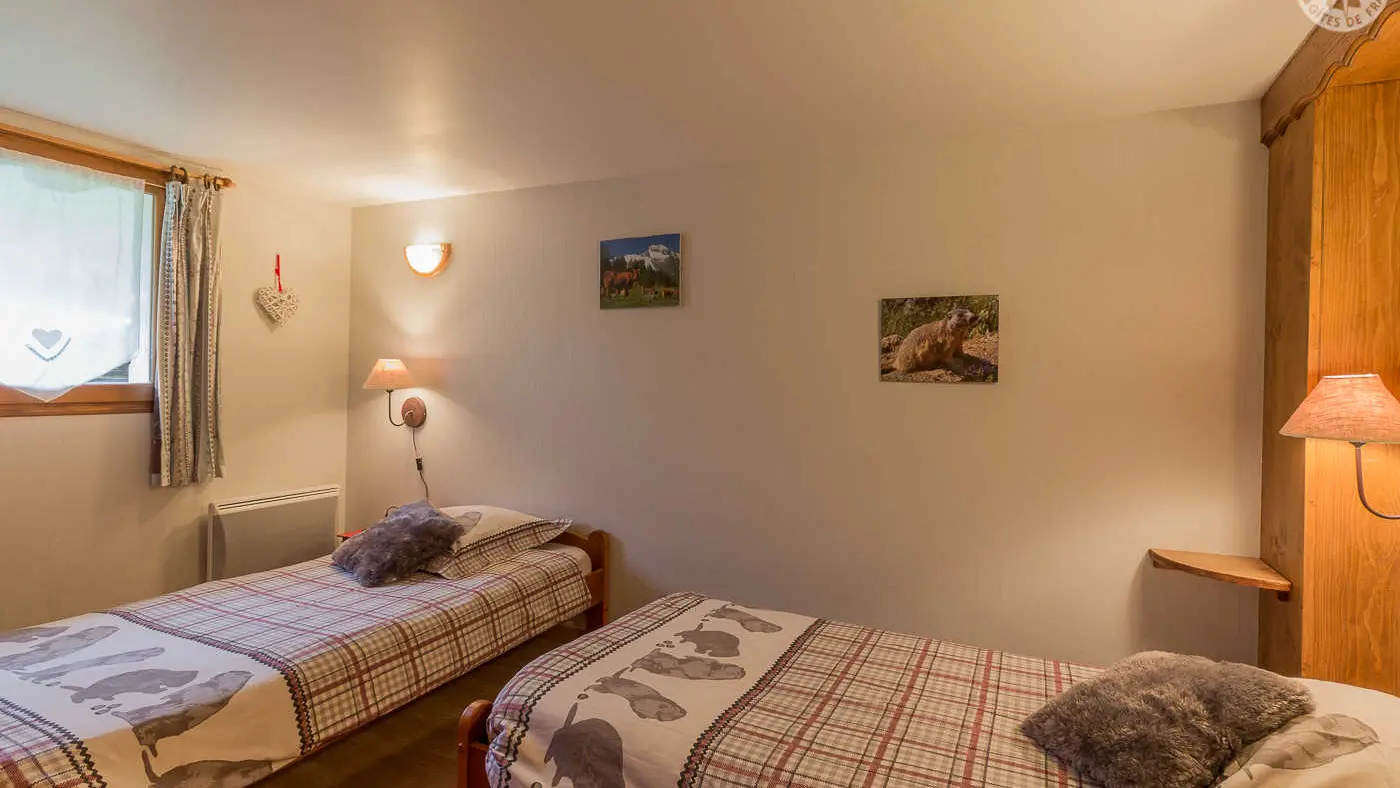 chambre 2 lits 1 personne