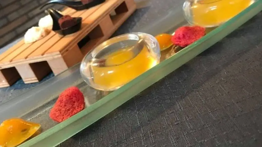 Restaurant gastronomique La Calèche - St Bonnet le Château (42380)