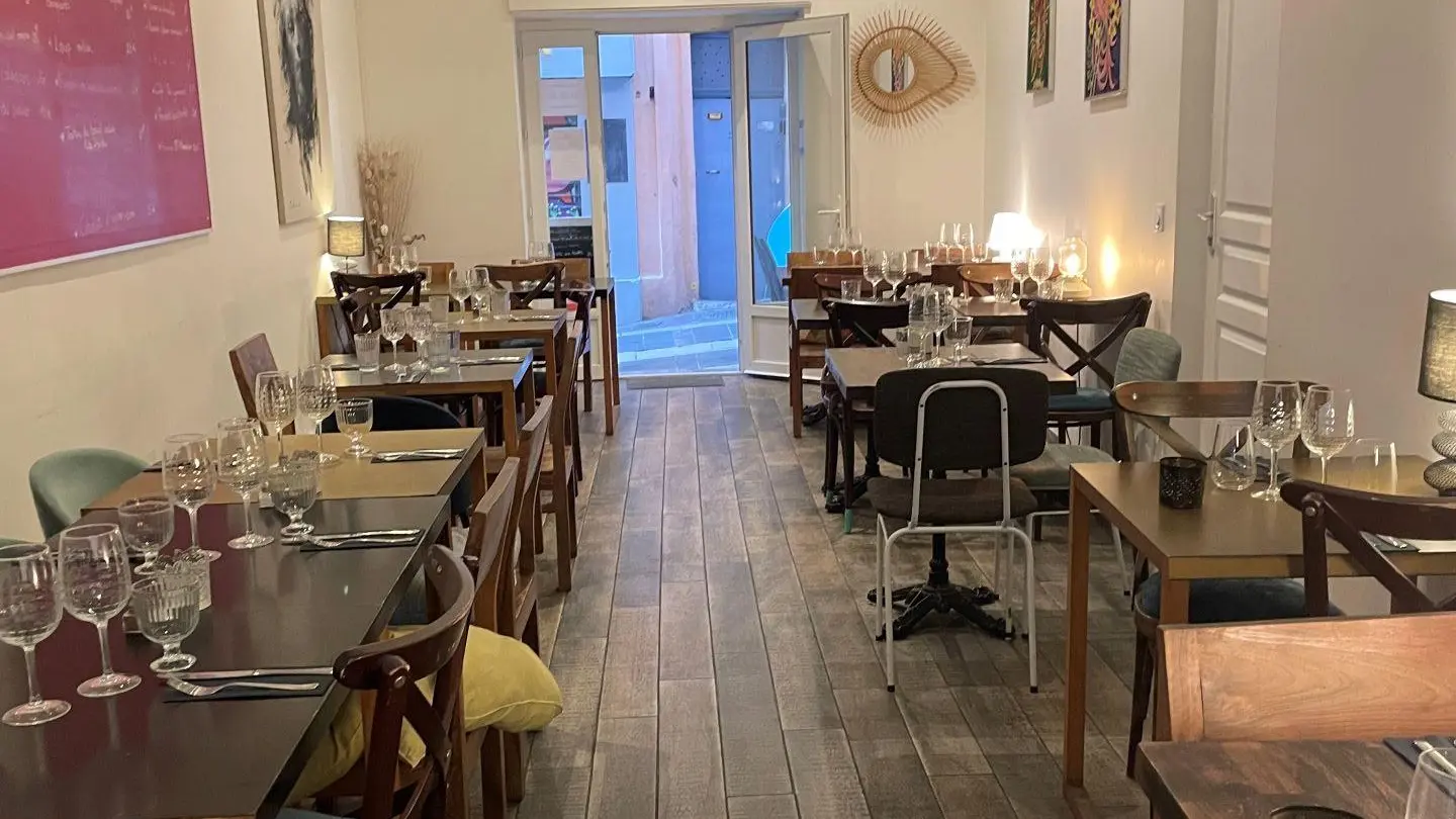 vue de la salle du restaurant