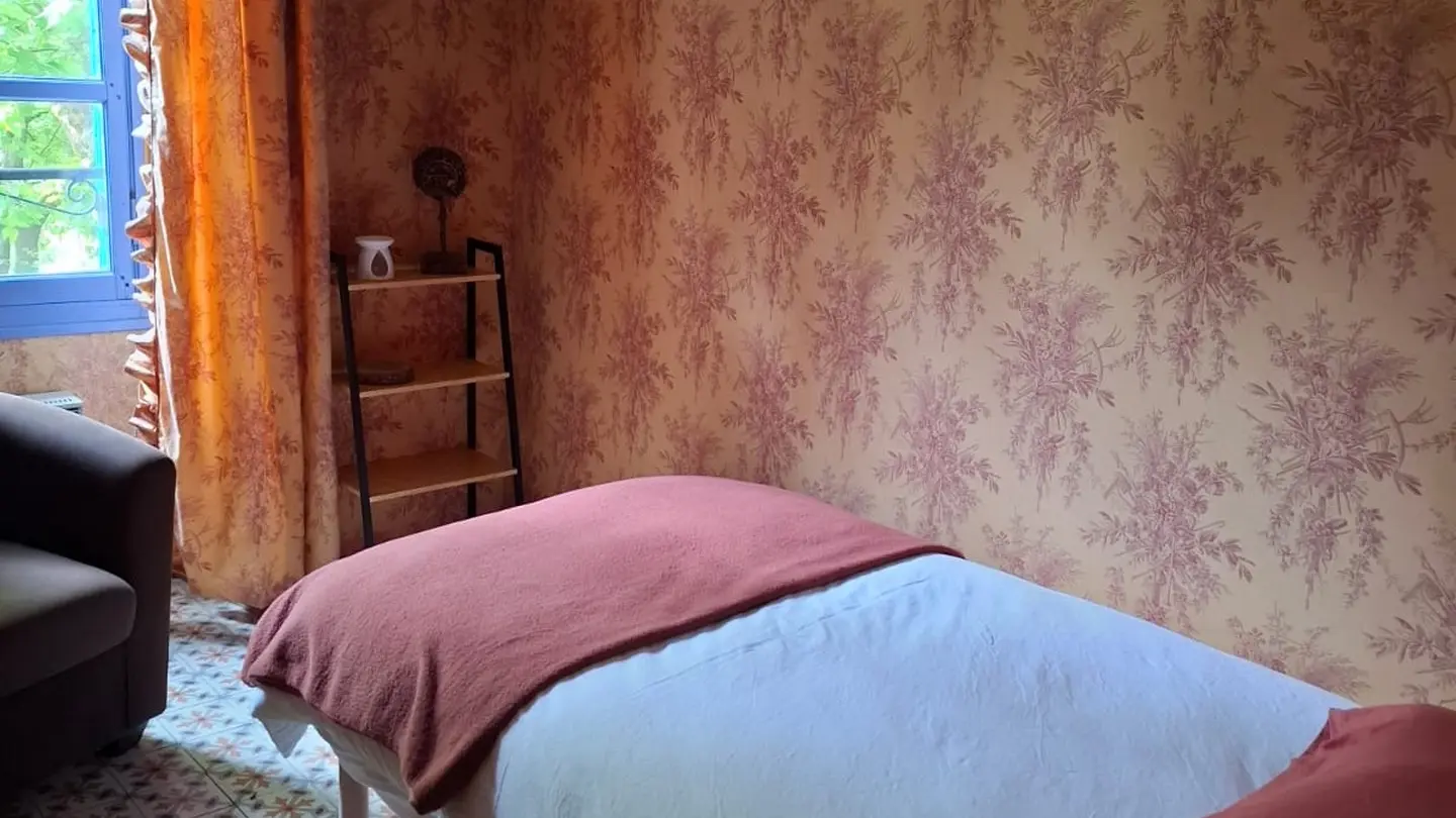 Les Sentiers de l'Abondance - Gîte Bucolique in Eygalières Bedroom 3