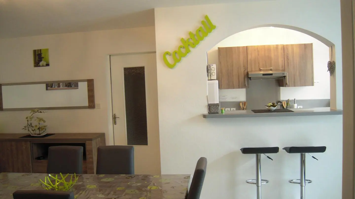 Cuisine ouverte sur salle à manger