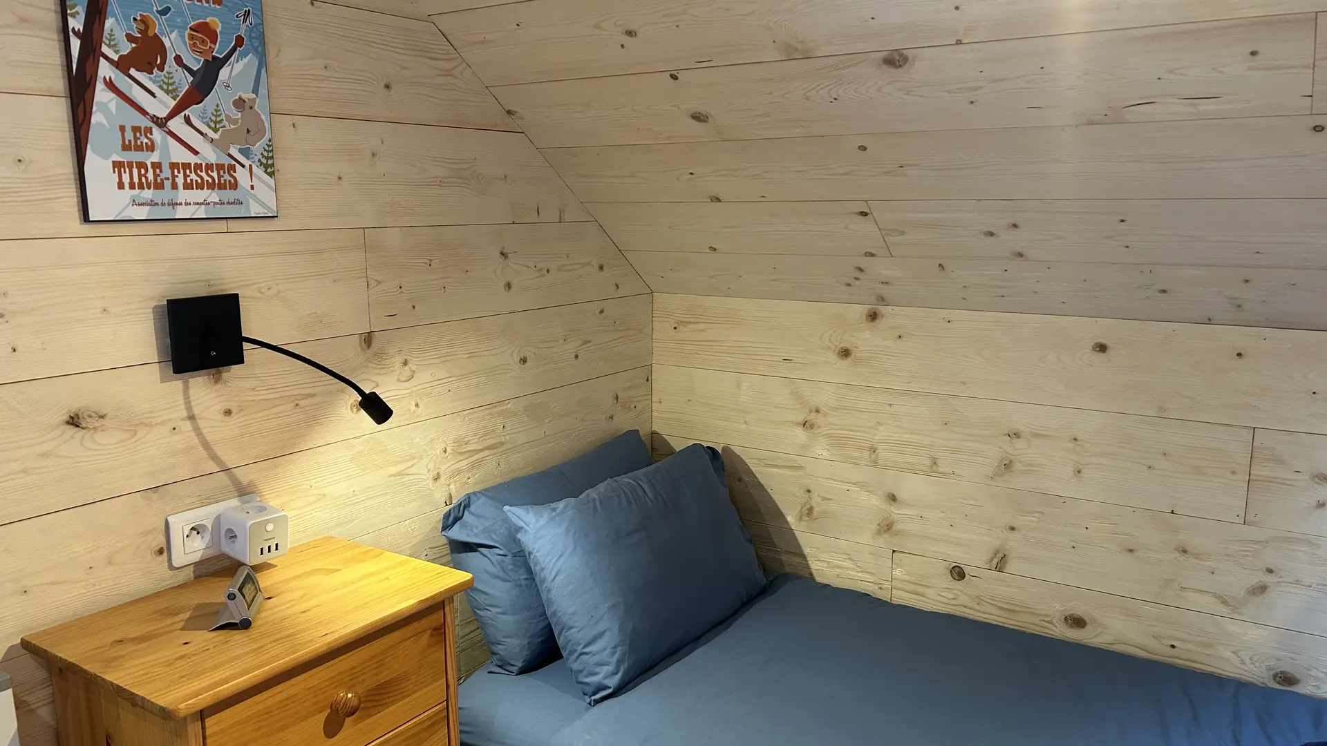 Chambre étage 3 lits simples