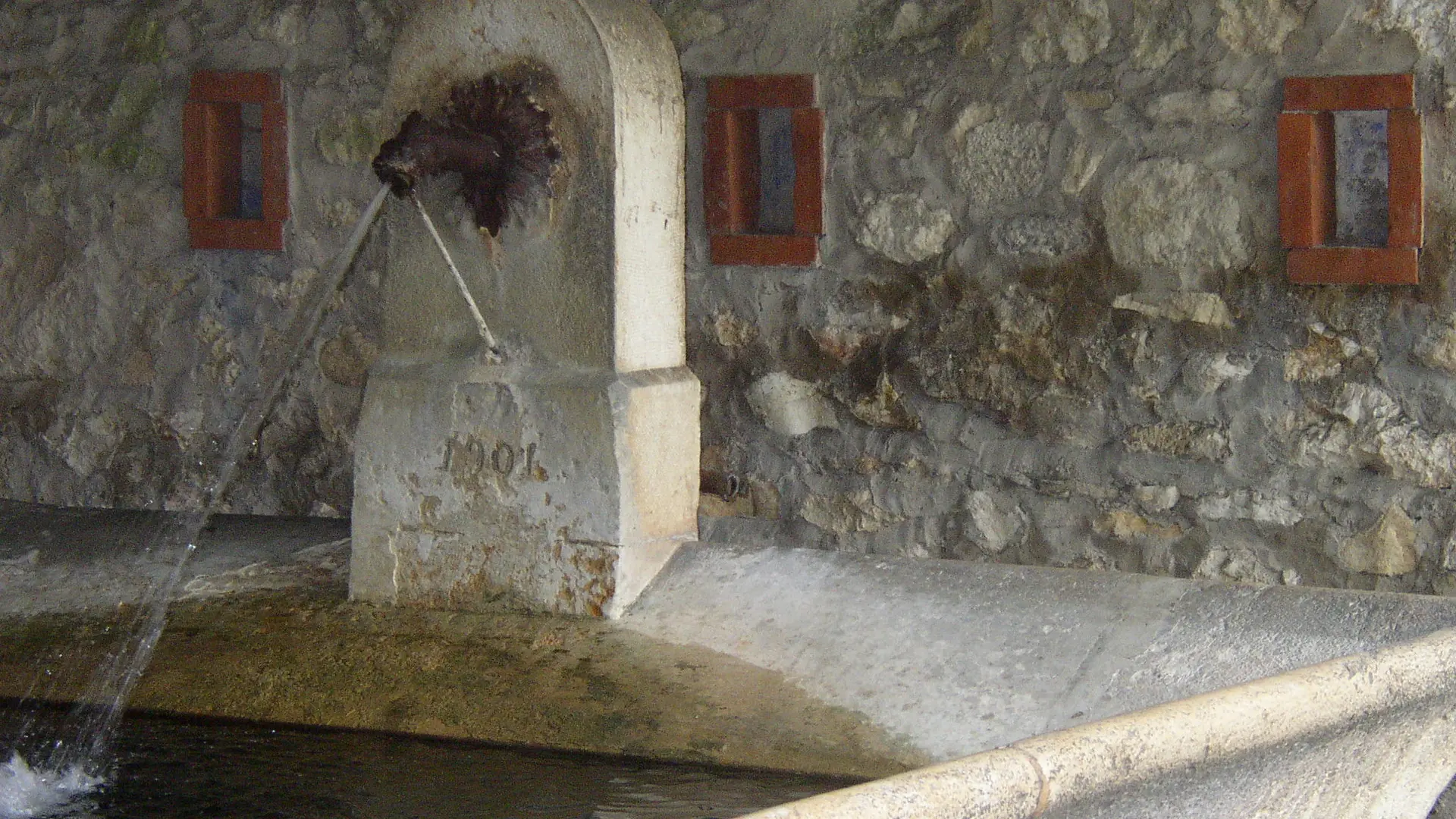 Lavoir Rossillon