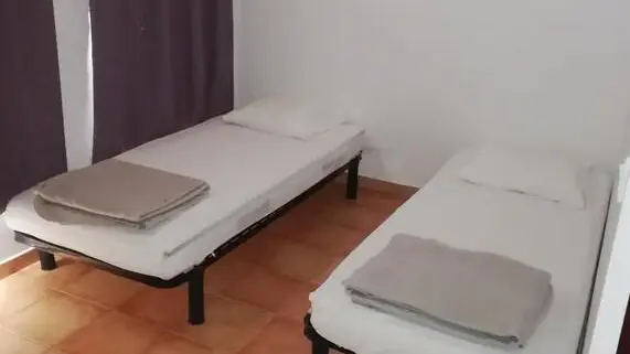 Grange des Tilleuls - Dortoir 2 personnes - Gîtes de Groupe d'Etape - Roure - Alpes-Maritimes