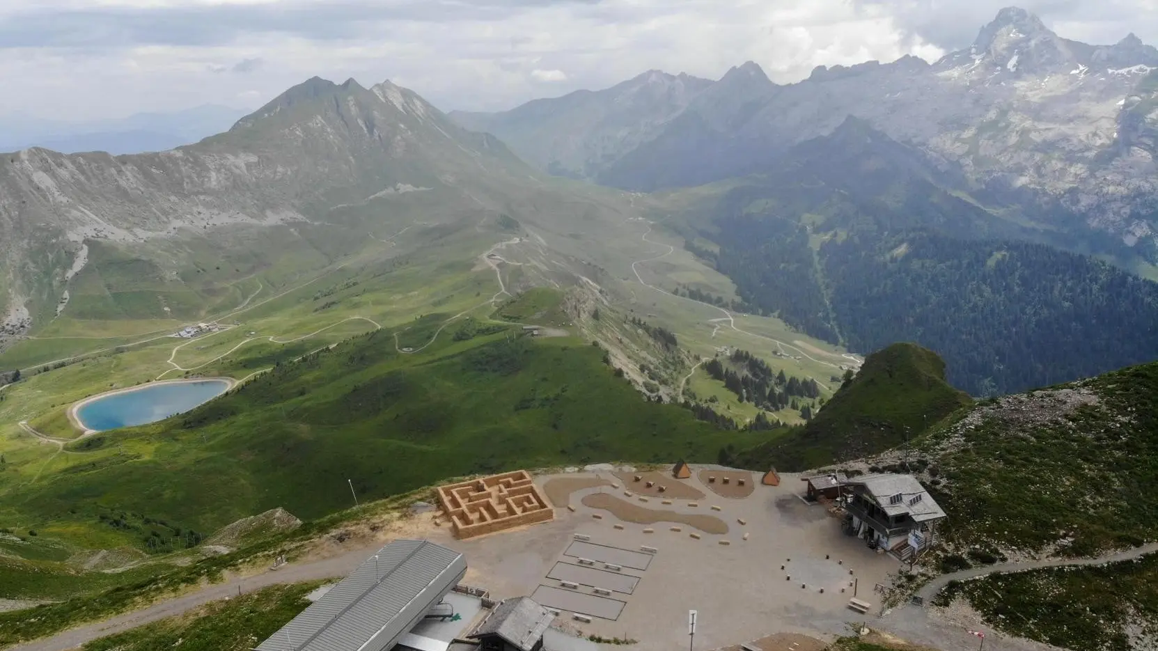 Pétanque : terrain au sommet du mont Lachat_Le Grand-Bornand