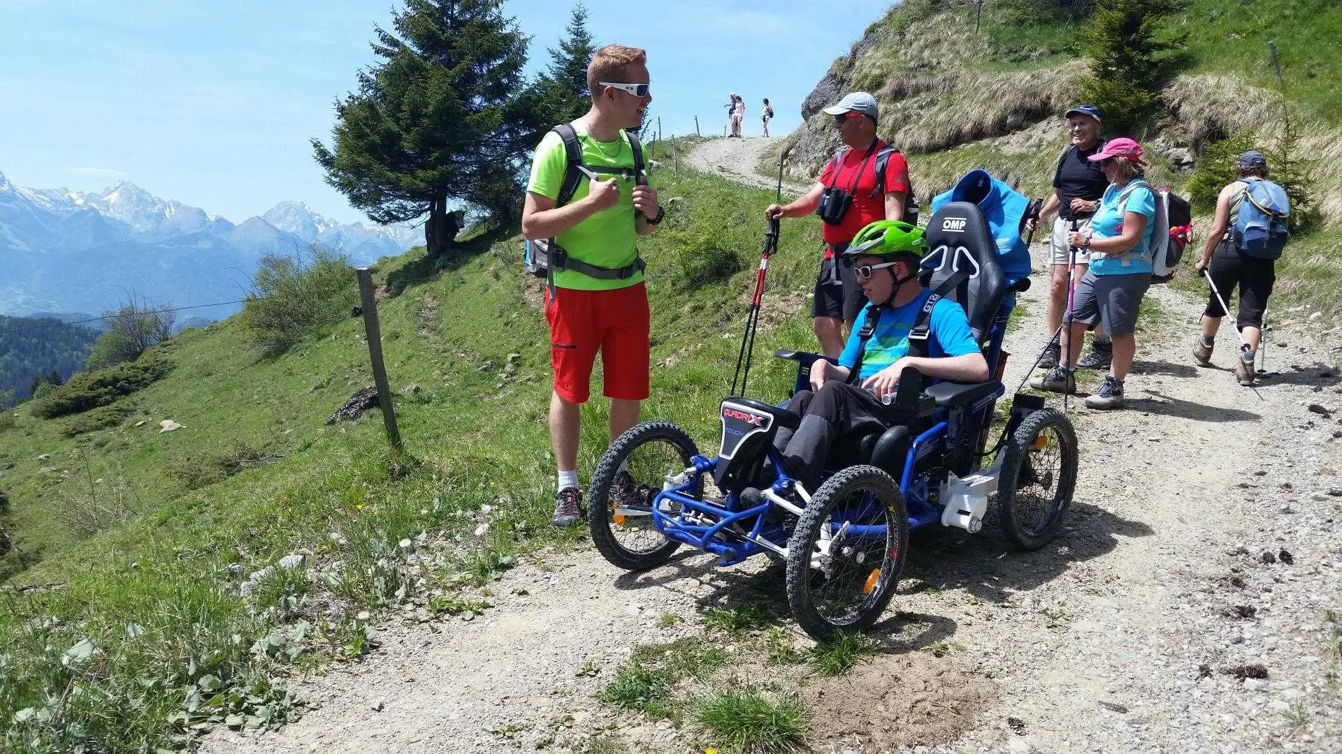 Randonnée en famille sur le Tour du SULENS
