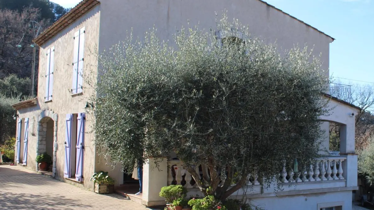 Gîte La Roche Rouge-Colomars-Gîtes de France des Alpes-Maritimes
