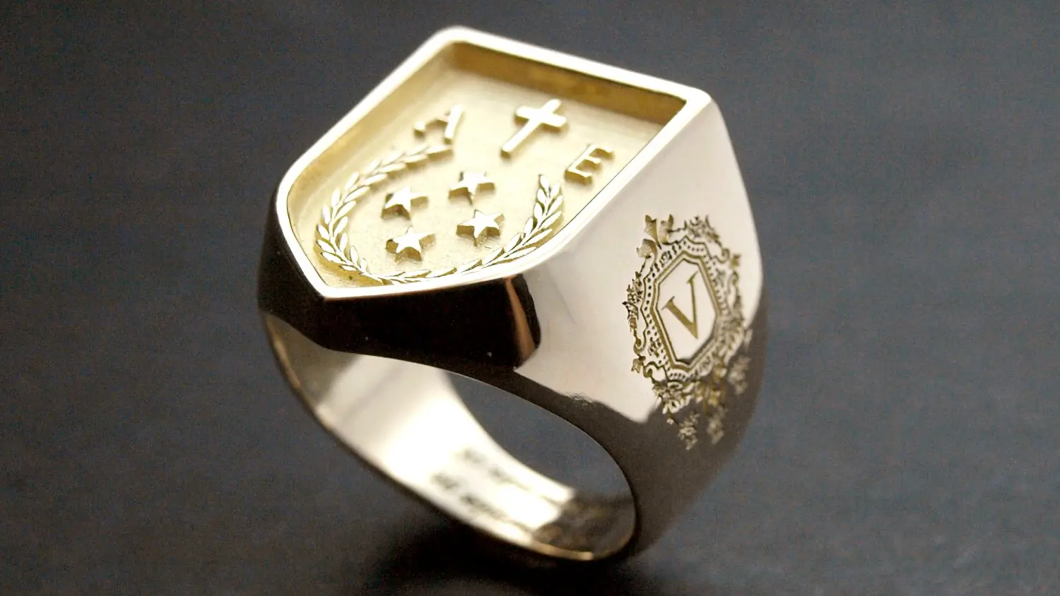 Bijoux personnalisés et création sur mesure_Hervé ROY_La Bizouterie de Saint bonnet le Château