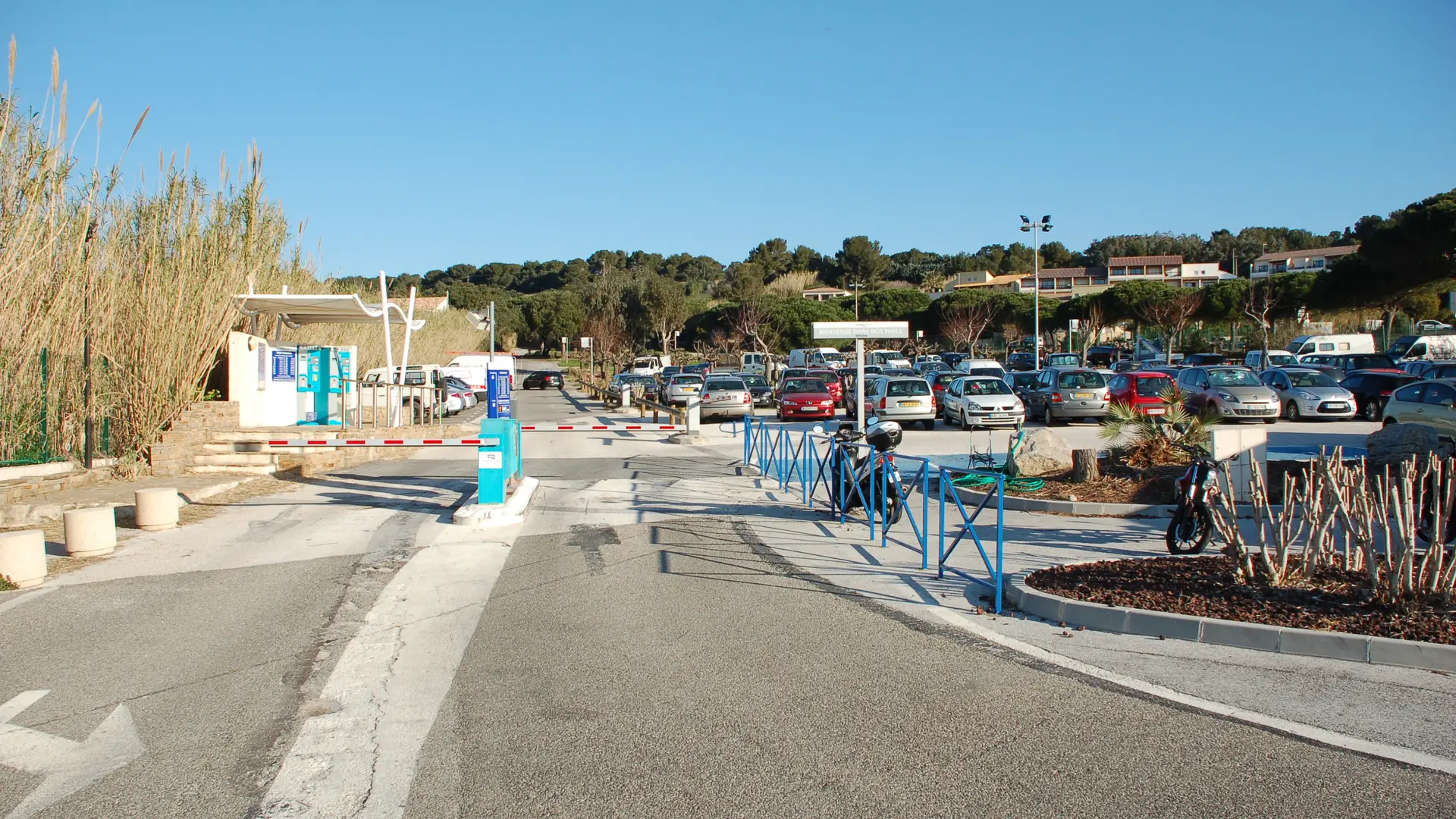 Parking indigo la tour fondue embarcadère pour Porquerolles