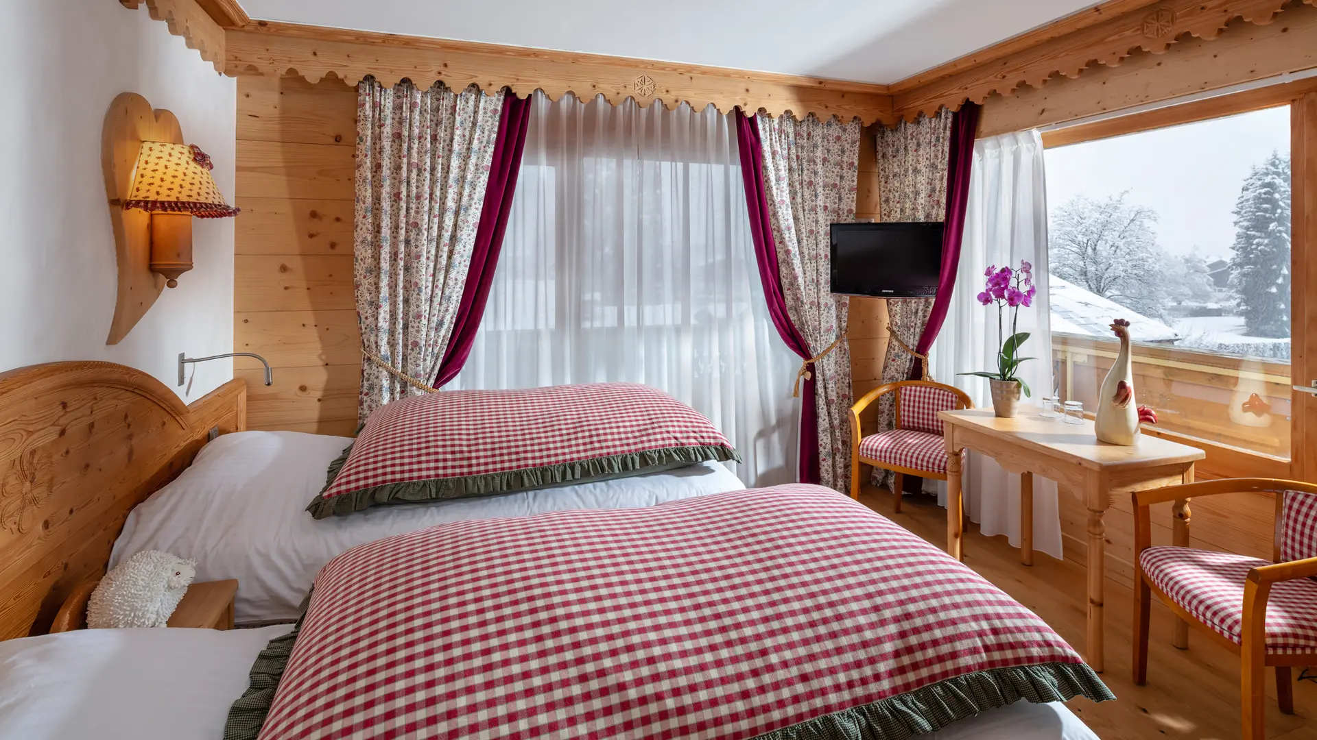 Chambre twin supérieure d'angle au sud