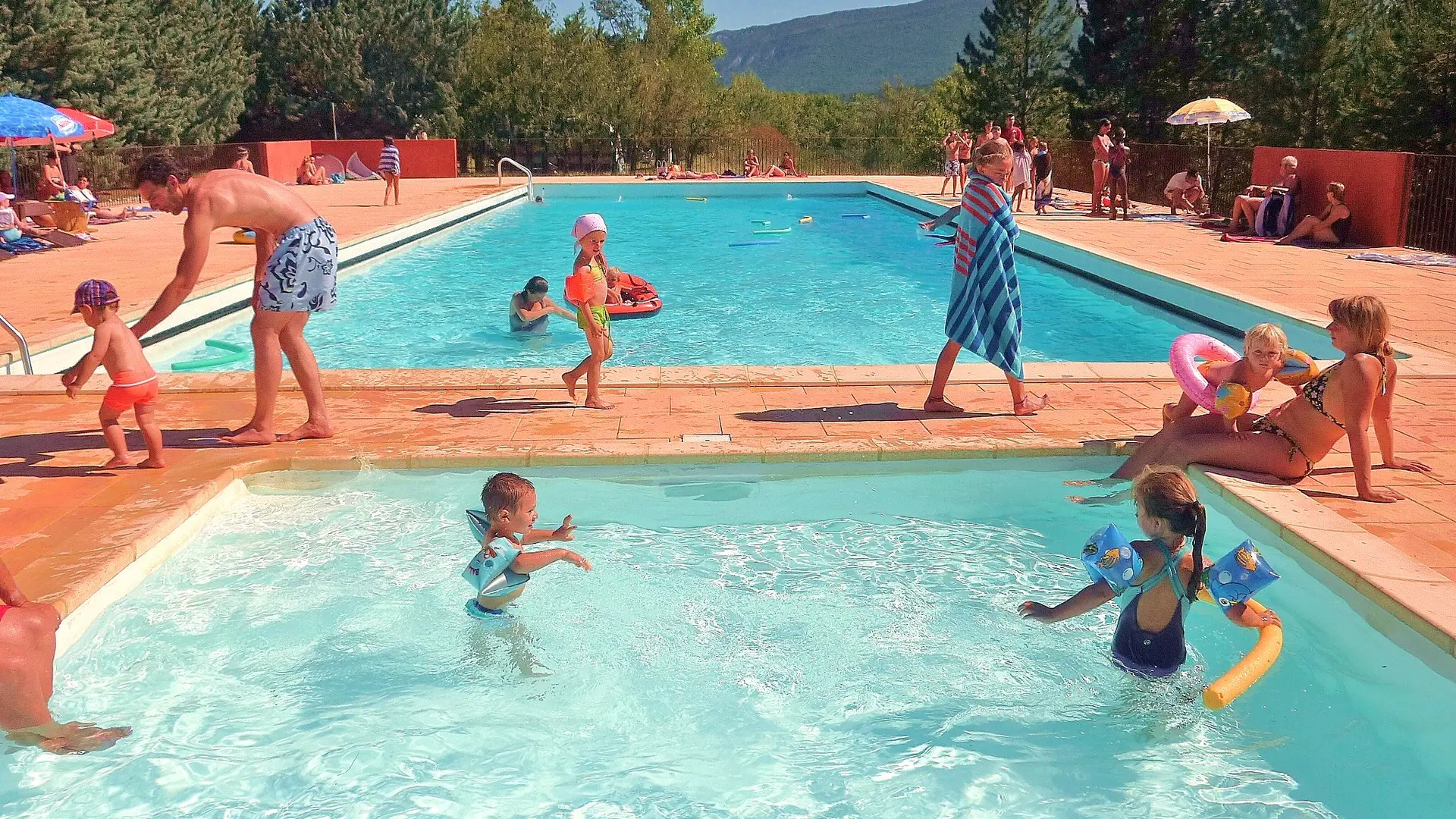 Piscine et pataugeoire