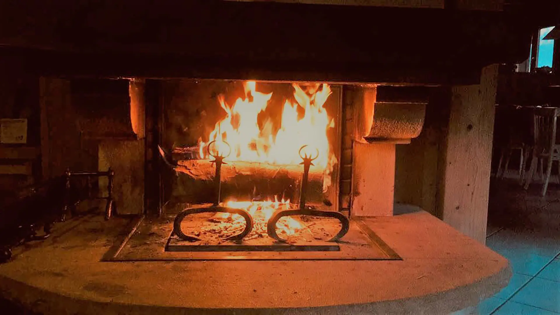 Cheminée_Chalet Rose_Châtel