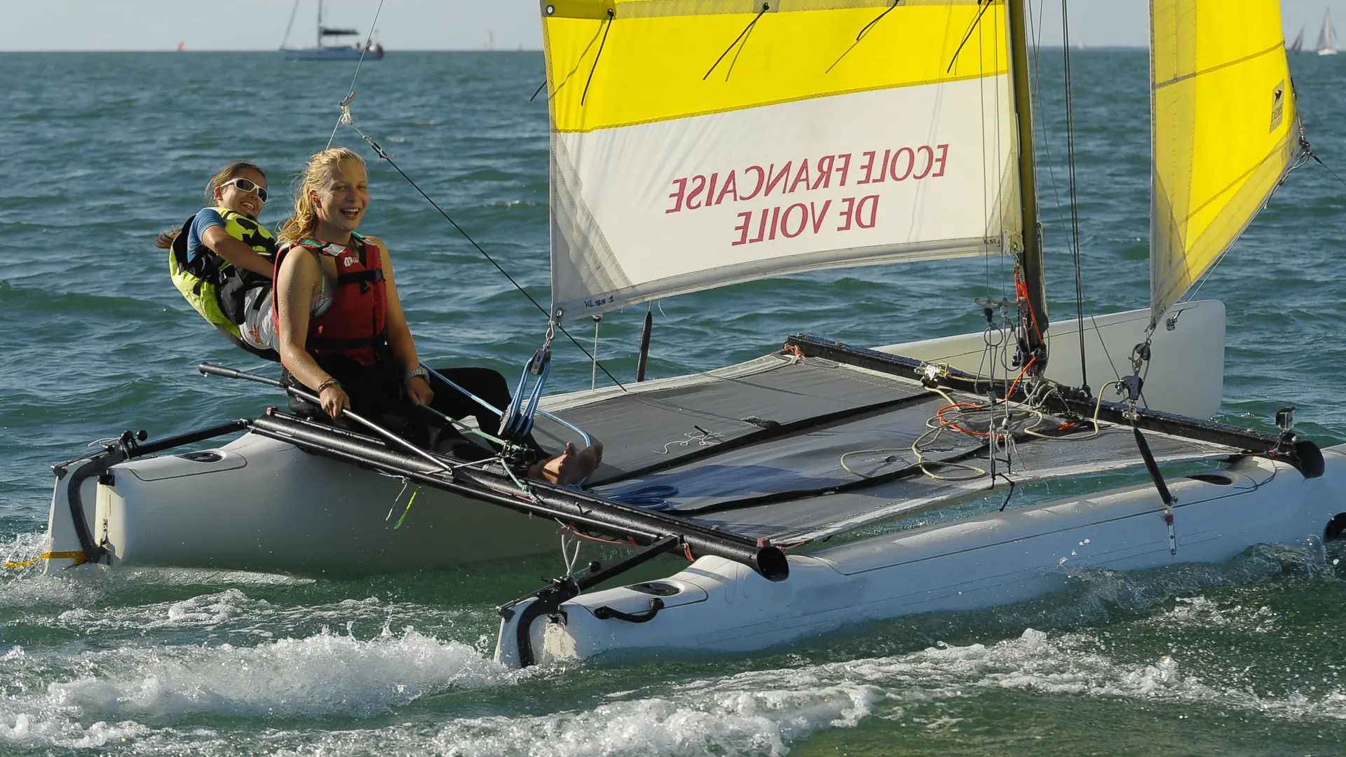 Katamaran-Vermietung