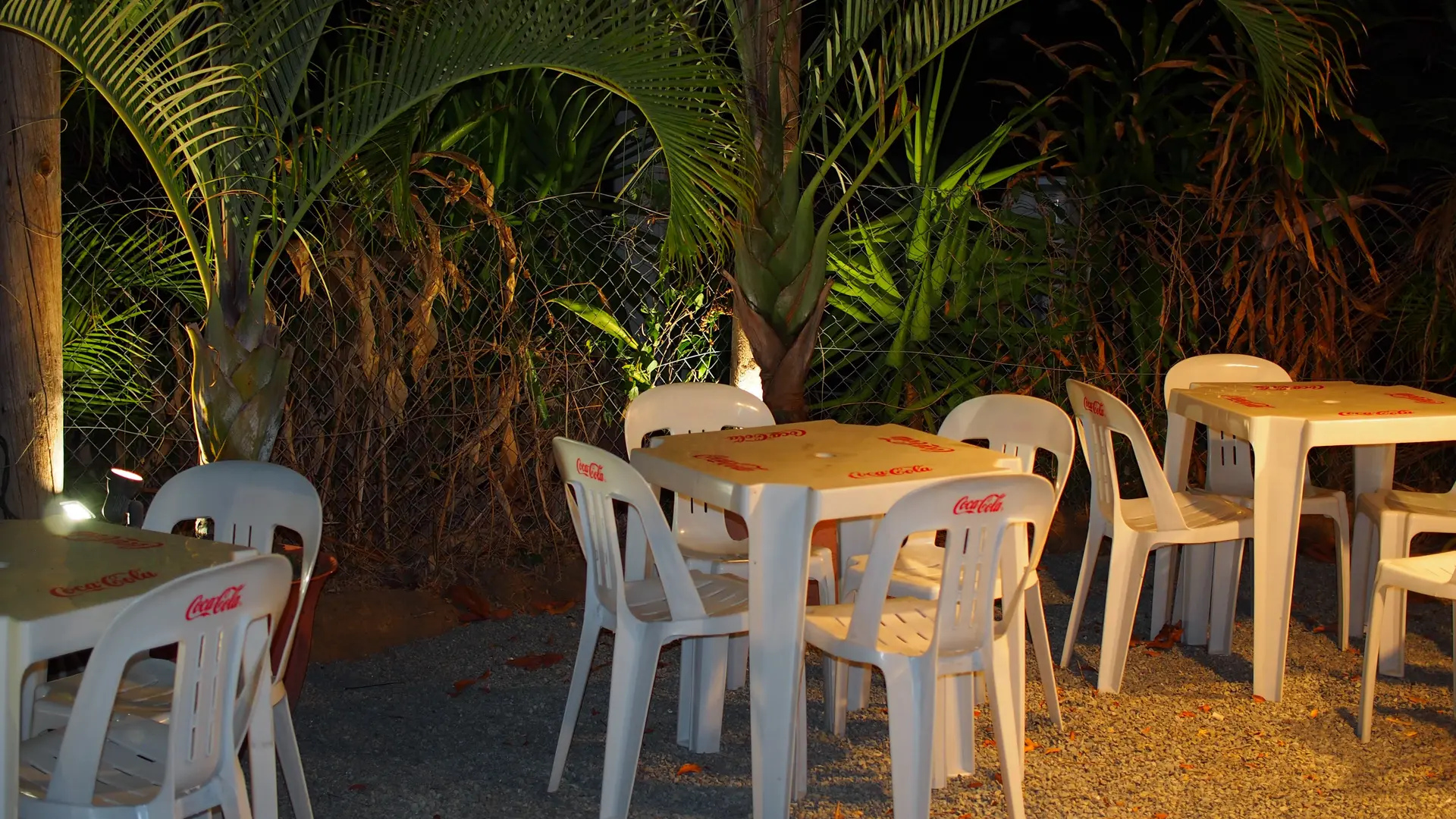 Table extérieur