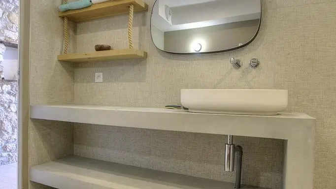 La salle de bain.